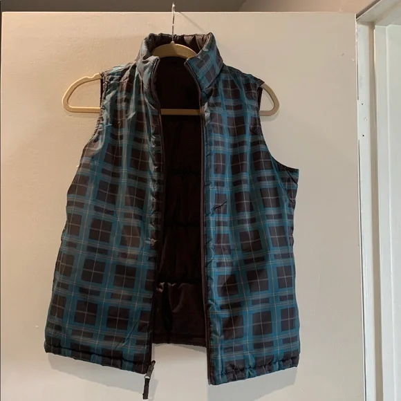Reversible Puffer Vest chocolate and teal
Plaid. Merona S - Picture 5 of 10